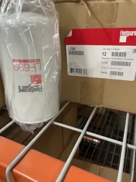 Lf699 Cummins Genuine New Fleetguard / Oil Filter