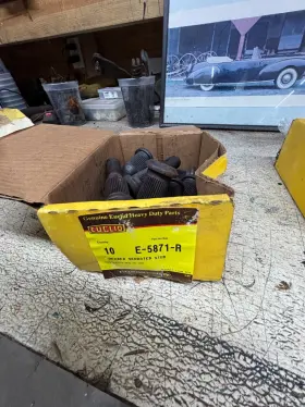 Euclid E5871r Wheel Studs 9w. Ftftftread The Listingftftftft. Lot Of 10