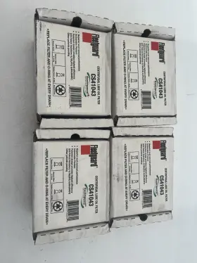 Cs41043 Fleetguard Centrifugal Lube Oil Filter Lot Of 4 Filters
