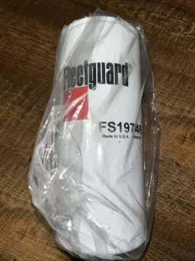 Fs19746 Fleetguard Fuel Filter Water Separator Fs19746 Fleetguard Fuel Filter Water Separator