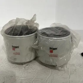 Fs19942 Fleetguard 2 New Filters