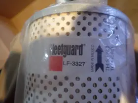 Lf-3327 Fleetguard Buy It Now Includes One N.o.s Oil Filter Lf3327 Brand New