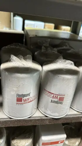 Wf2053 Fleetguard Filter Pack Of 4 Wf2053 Fleetguard Filter Pack Of 4