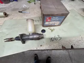 Cma36324 Raybestos Clutch Master Cylinder Ftftftftread The Listingftftft 9w
