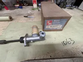 Mc36325 Raybestos Master Cylinder Ftftftftread The Listingftftft 9w