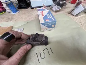 Wc13368 Raybestos Wheel Cylinder Ftftft Read The Listing- Inch 9w