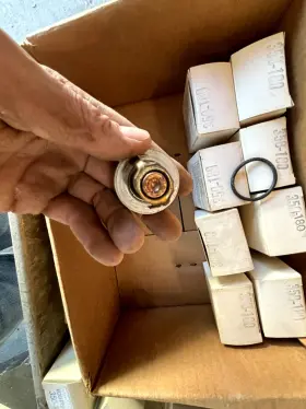 358-180 Robert Shaw Thermostat Read The Listing Please Inch 9w. 8 Of Them #3