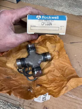 Cp133n Rockwell U Joint 9w. Lot Of 4 Joints Same As Moog 433