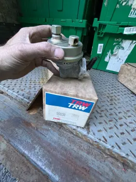 55038 Trw Fuel Pump 9w 1958 - 1962 Chevrolet 235 6 Cylinder