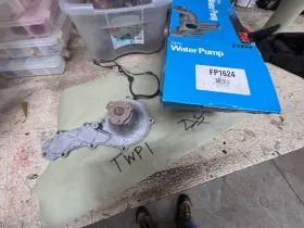 Fp1624 Trw Water Pump Ftftftft Read The Listing Inch - 9w Fp1624 Trw Water Pump Ftftftft Read The Listing Inch - 9w