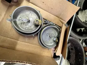 68l-14 Velvac Inch Read The Listing Please 9w 2 Caps #2