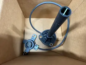 23285701 Volvo 22807993 Genuine Oem D13 Oil Level Sensor